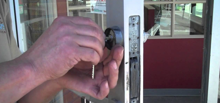 commercial door lock repair Avonmore